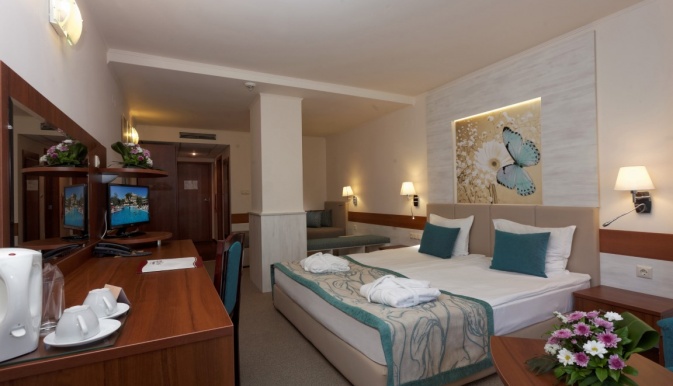 KRISTAL_HOTEL_NISIPURILE_DE_AUR_BULGARIA_AIR_TOUR_TRAVEL